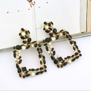 Geometric black and gold stone square earrings